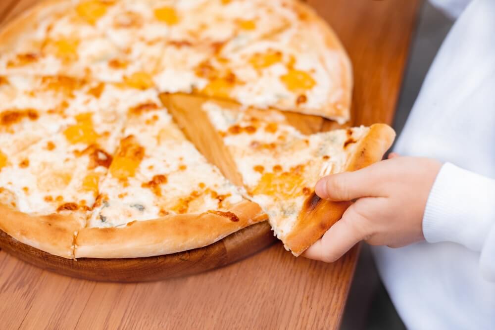 jaki ser do pizzy z pleśniowych