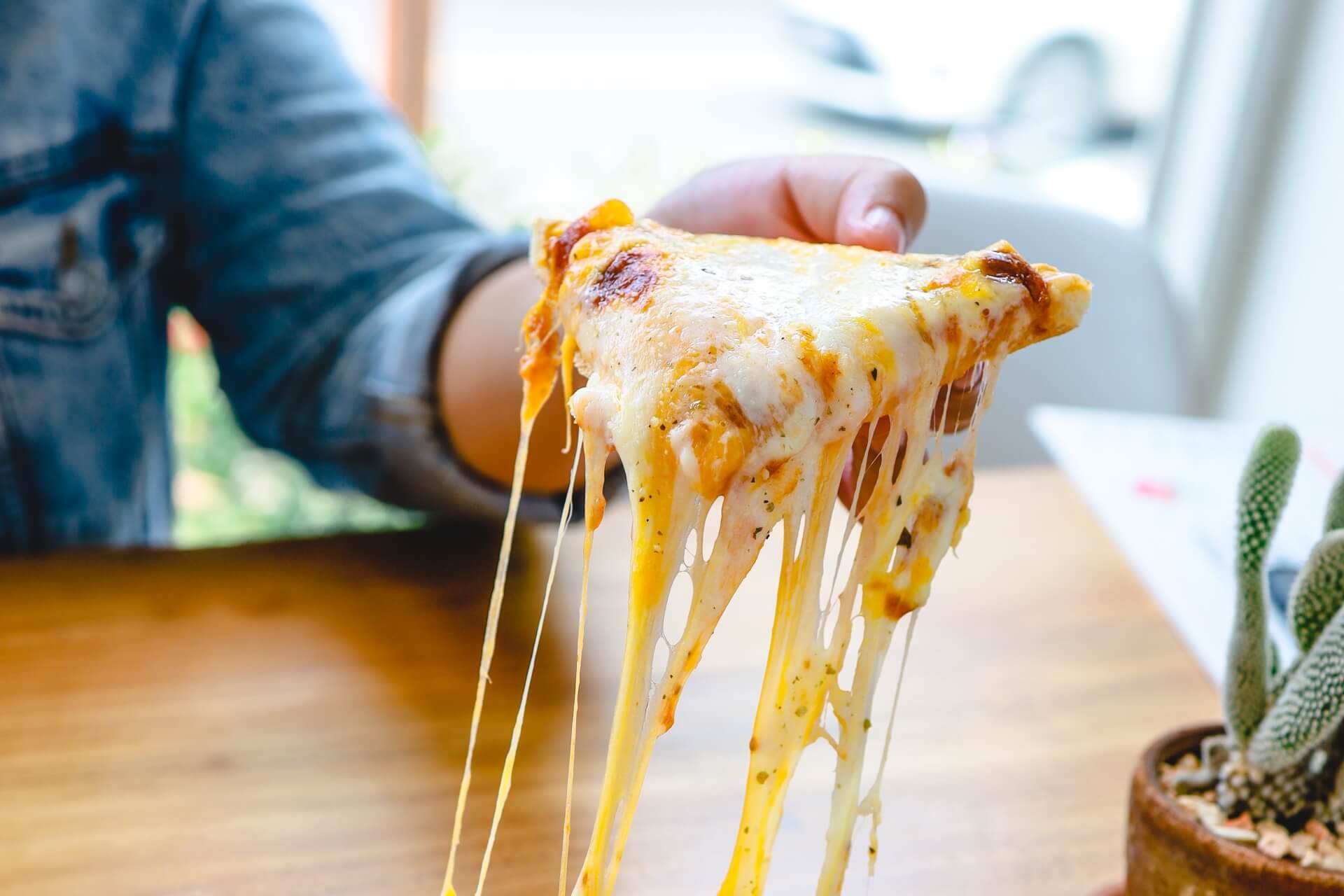 jaki ser do pizzy klasycznej