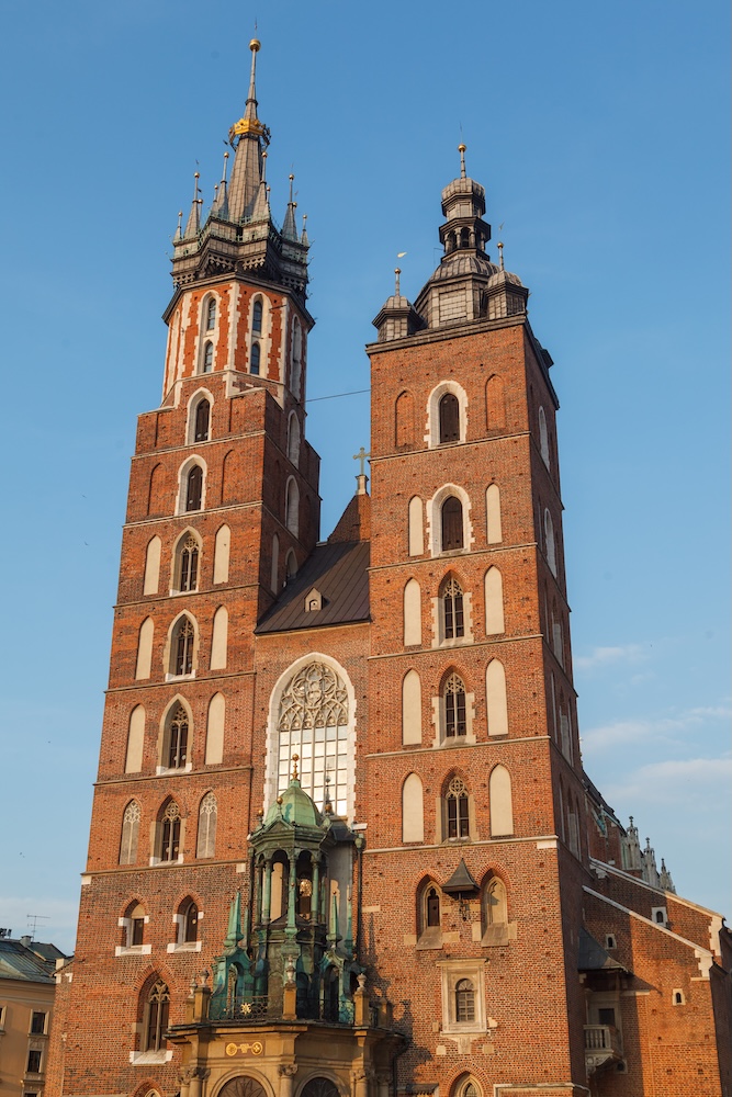 Kościół Mariacki - dwie wieże w zbliżeniu 