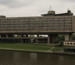 Hotel Forum Kraków - budynek nad Wisłą