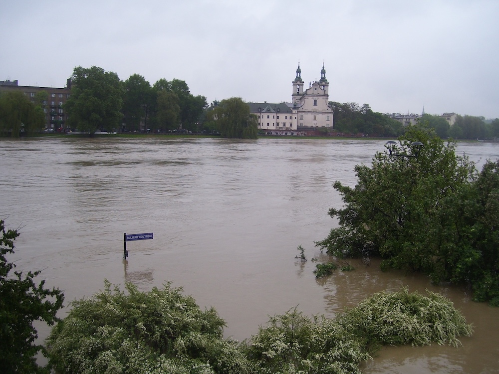 zalany Kraków - powódź nad wisłą 