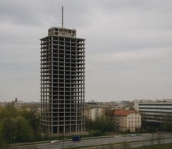 szkieletor Kraków - niedokończony budynek