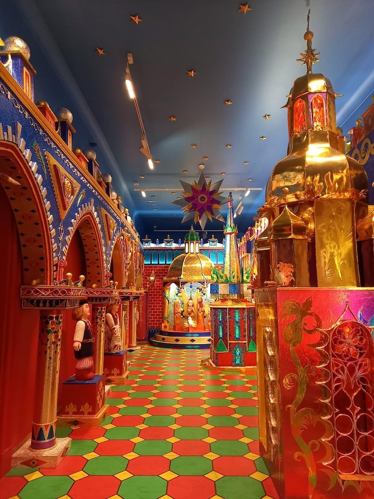 wnętrze muzeum szopki krakowskiej 